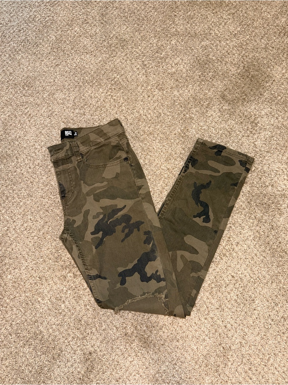 RSQ London Skinny Camo Distressed Knee-Ripped Jeans Men’s 30x30